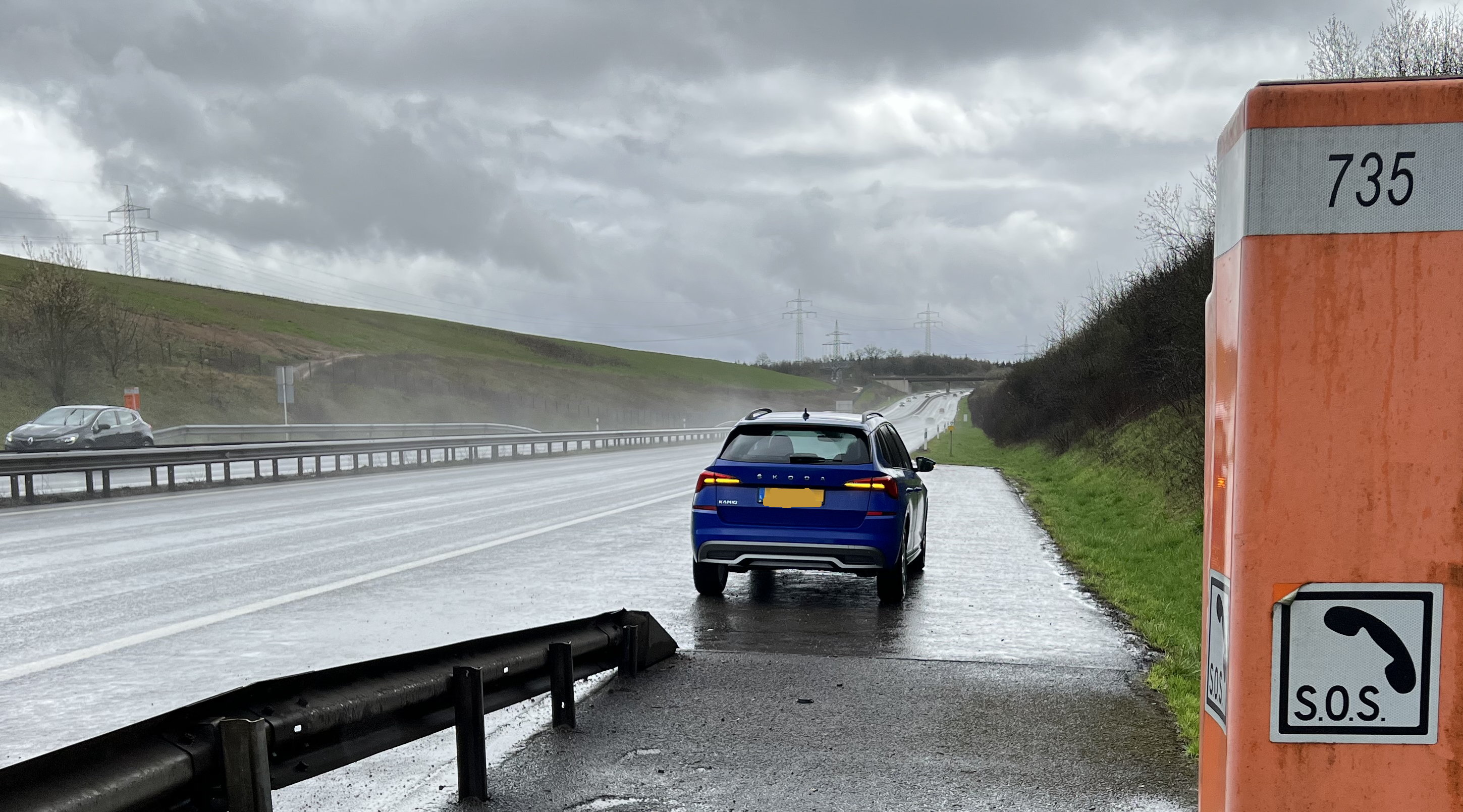 Co należy zrobić, a czego nie wolno, jeśli zepsuje się Wam samochód na luksemburskiej autostradzie?